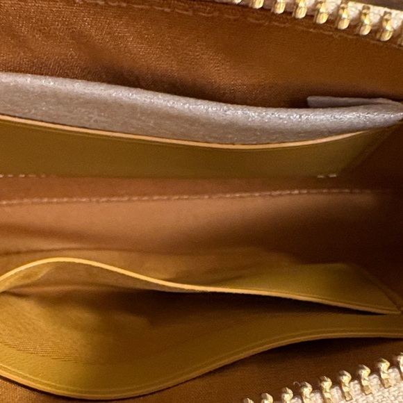 Coach Tan and Cream Crossbody and Wristlet Bag - Picture 7 of 12